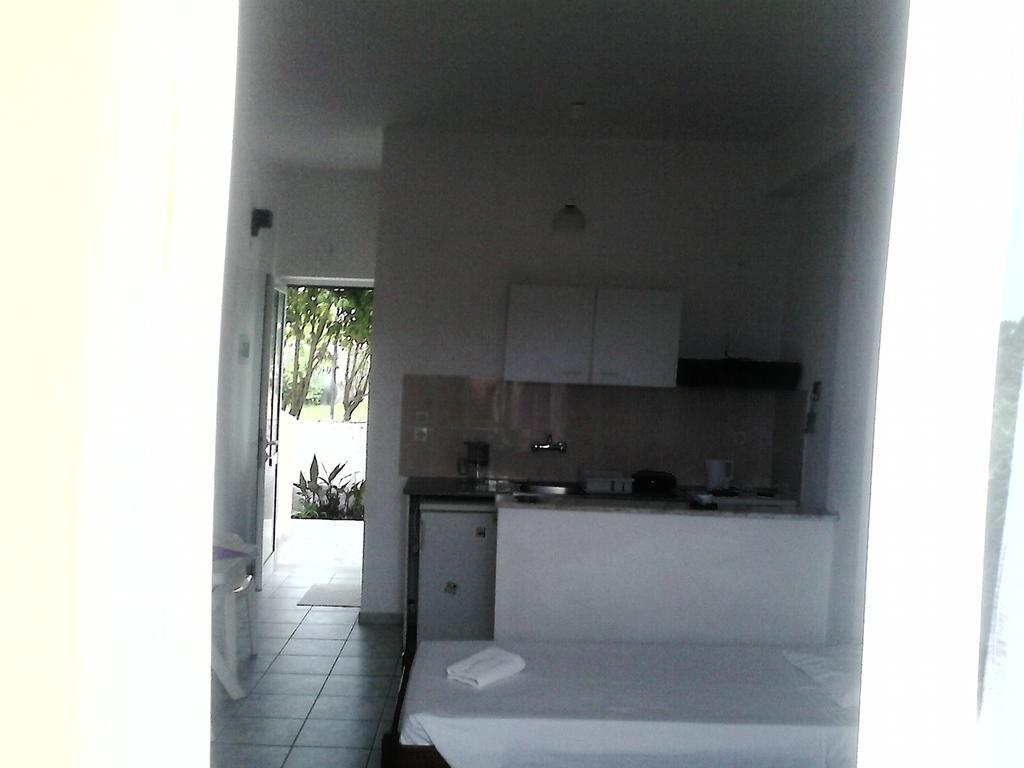 Tony'S Apartments Agios Georgios  Exterior photo
